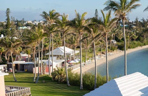 Somerset Village Apartment | Shared Pools & Private Beaches! Room w/Garden View