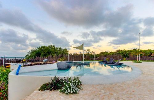 Cocoplum Hotel | Shark Studio Retreat at Swan Villas - Gold Standard Certified