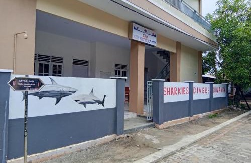 Bunaken House | Sharkies Divers Bunaken