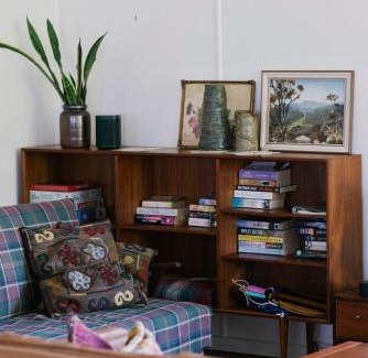 Yamba House | Sharon - Pet Friendly Beach Cottage in Town