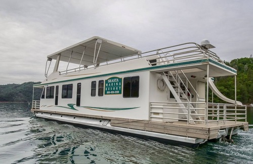 Lakehead Boat Rental | Shasta Marina Mirage II Houseboat
