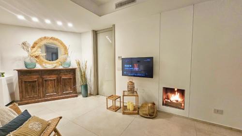 Fontane Bianche Apartment | Shati Luxury - Private Heated Pool, Sea view Near beach