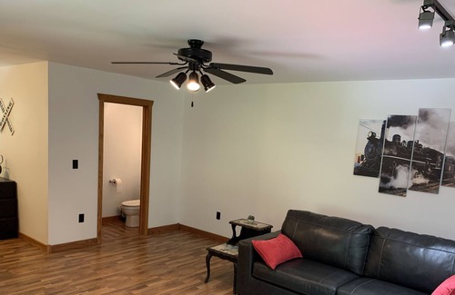 Cobden Apartment | Shawnee Hills Hideaway (Bside)