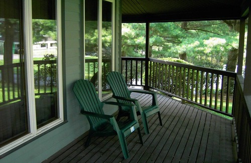 Shawnee On Delaware Resort | Shawnee Village Pocono Mountains on Delaware River Hiking Biking Golf Pool Spa