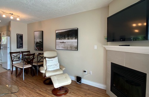 Shawnigan Lake Condo | Shawnigan Lake Beach Resort 2 Bedroom Beachfront Condo!