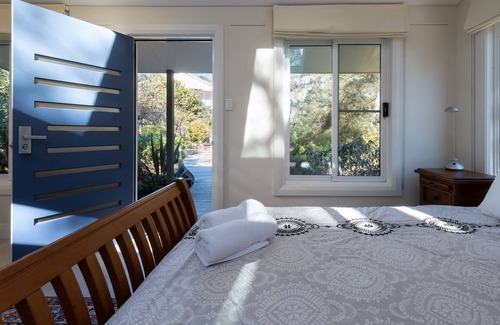 Leura Apartment | Shaygrub Studio- Cosy retreat in Blue Mountains