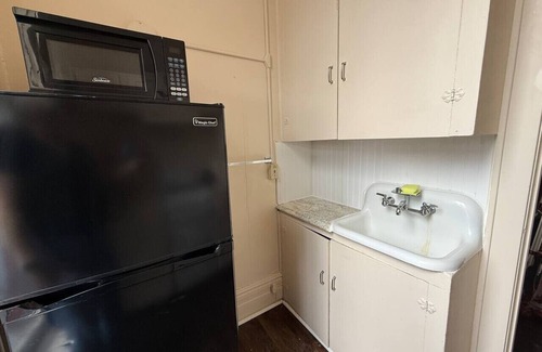 Bay City Apartment | Shearer Historical House Unit 1