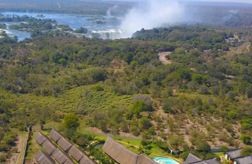 Victoria Falls Cabin | Shearwater's Explorers Village