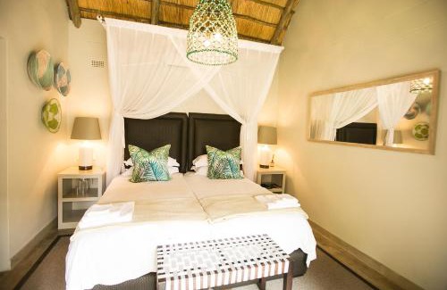 Victoria Falls Cabin | Shearwater's Explorers Village