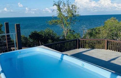 Sittee River Village House | Shedrock Shangrila, Beachfront Ocean Breeze Suite