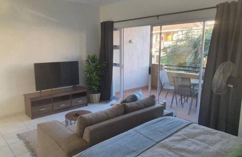 Umhlali Apartment | Sheffield Suite 4
