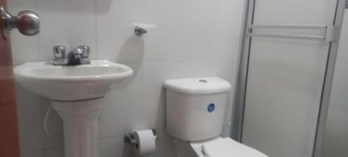 El Cabrero House | Shekinah House