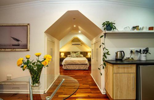 La Lucia Cabin | Shelbourne Boutique Lodge