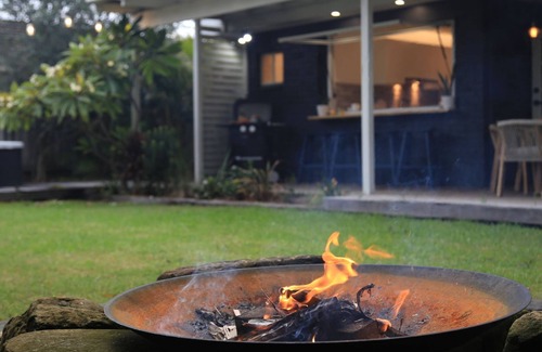 Shoalhaven Heads House | Shellhaven – walking distance of Seven Mile beach