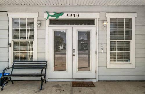 Biltmore Beach House | Shells and Bells Ocean Paradise - Sleeps 24, 2 Private Pools