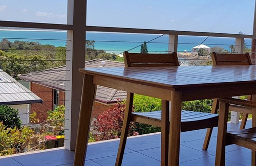 Crescent Head House | Shellseekers - easy walk to everything & fabulous views!
