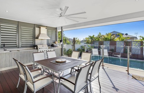 Shelly Beach House | SHELLY BEACH HOUSE - FAMILY FRIENDLY WITH POOL, WALK TO BEACH
