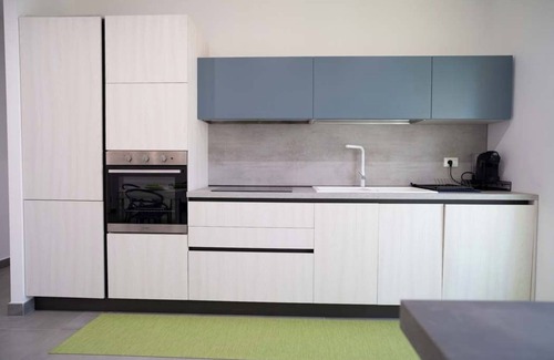 Eastern Sicily Apartment | Shelter by the sea 2 steps from Ortigia