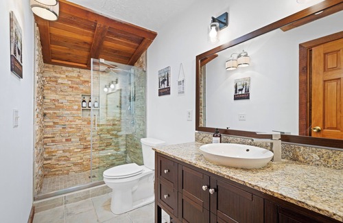 Hood Cabin | Shenandoah Cabin w Hot Tub, Sauna & Fire Ring
