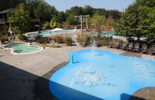 Gordonsville Condo | Shenandoah Crossing™ - 1 Bedroom 1 Bath Yurt