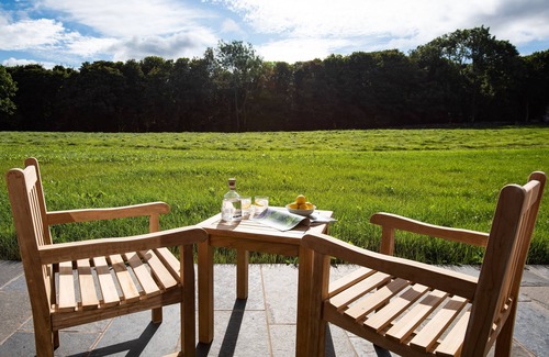 Haddington Apartment | SHEPHERD'S BOTHY AT PAPPLE STEADING - a luxury bolthole for 2 close to East Lothian's outstanding co