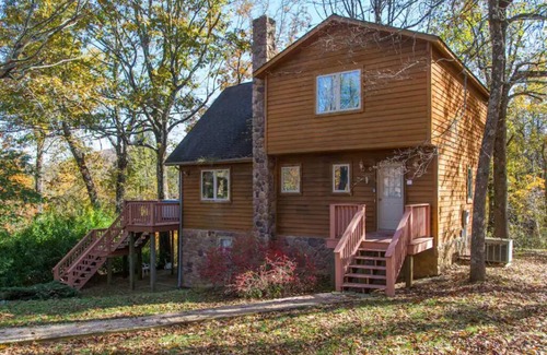 Montebello Cabin | Sherando Cabin-hot tub, kitchen, fireplace