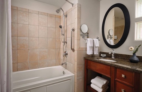 North Scottsdale Villa | Sheraton Desert Oasis Resort 1 BR Villa - 12 min. walk to TPC golf Feb 6 - Feb 9