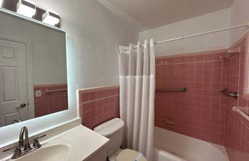 Dania Beach Apartment | Sheridan Guesthouse
