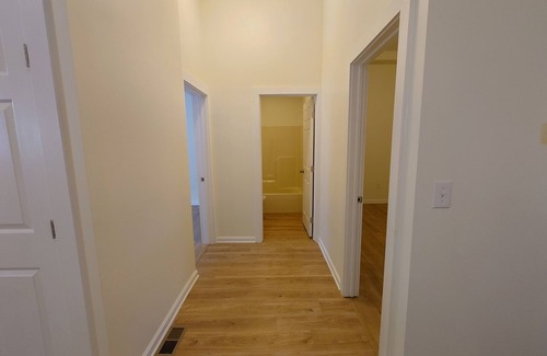 Albany Apartment | Sheridan Hollow, Heart of Albany! Easy access to many nearby Colleges