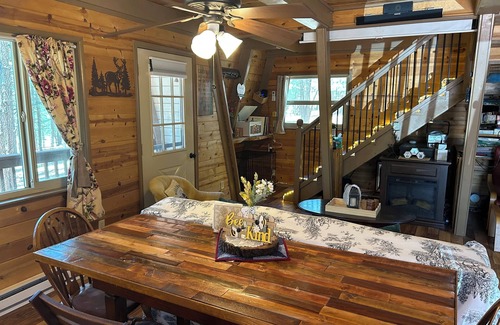 Williams Cabin | Sherwood Forest Cottage 45 mins. from Grand Canyon!