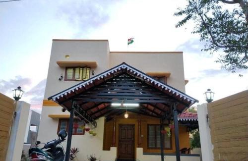 Coimbatore Apartment | SHI's Shambhavi homestay -On the way to Isha, Maruthamalai
