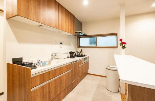 Tomigaya Apartment | Shibuya House