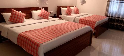 Ella House | Shine Haven Ella