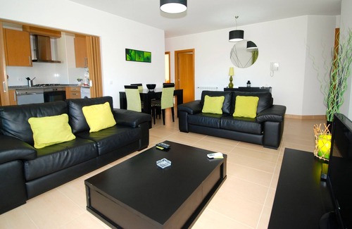 Sao Martinho do Porto Apartment | Shine - Lovely 2 bedroom apartment, only 200m from the beach and restaurants
