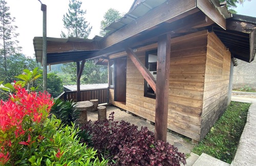 Pasirjambu Cabin | Shine River Ciwidey