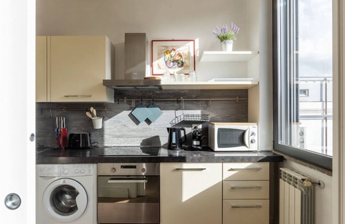 Aventine Apartment | Shining Apartment near Subway!