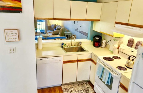 Brewster House | Shining Sea Condo