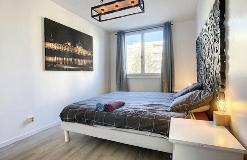 Vernay Apartment | Shining Sun Flat Lyon Caluire et parkings