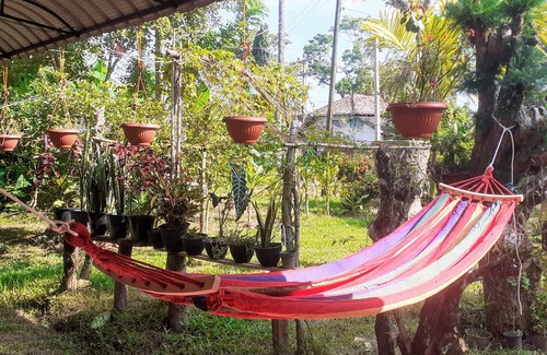 Kamburugamuwa House | ship house offers easy beach access and nearby train stations.