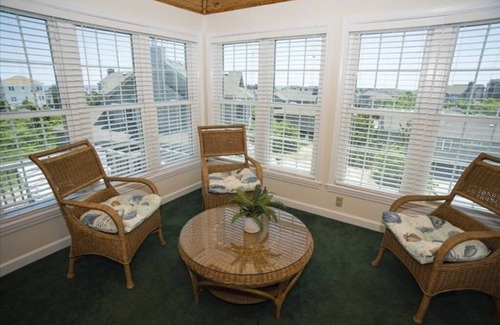 Duck House | Ships Watch Resort Get-a-way at the Chapman