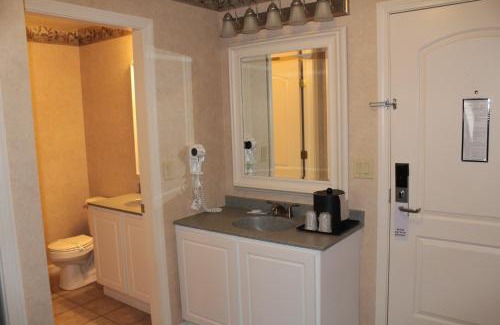 Houlton Hotel | Shiretown Inn & Suites