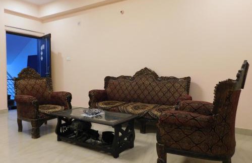 Varanasi Apartment | Shiv Sarana Homestayz