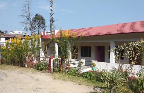 Kausani Hotel | Shivam Guest House, Kausani