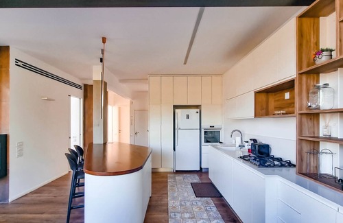 Tel Aviv City Center Apartment | Shlomo HaMelekh Topaze