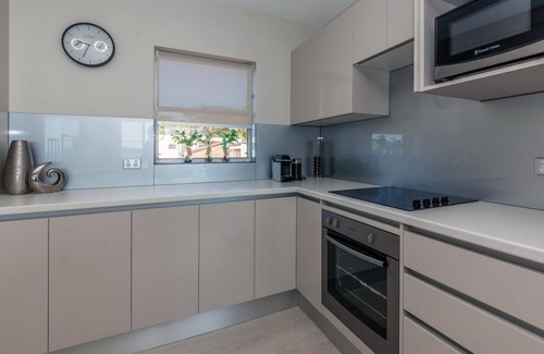 Nelson Bay Apartment | Shoalhaven 4 28 Voyager Cl - waterfront unit with stunning views and Wifi