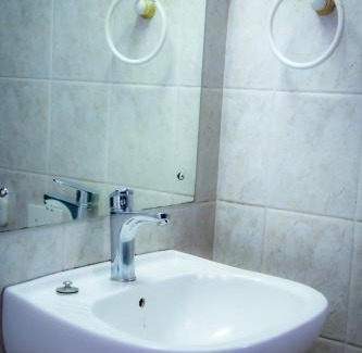 Greater Johannesburg Metropolitan Area Hotel | Shonilanga Stay