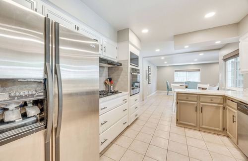 Raisin House | Shop, Hike & Explore: Fresno Home w/Private Pool!