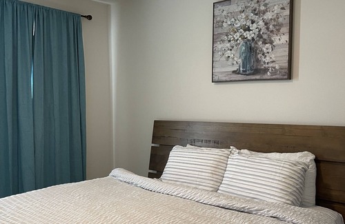 Legacy Park Apartment | Shoppers Heaven by ReneStays