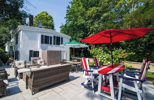 Yarmouth Port House | Shopping Restaurants 6 mins to Beach! AC!