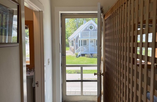 Southwest Harbor Apartment | Shore Access from Charming 1 Bdrm Apt in Southwest Harbor, Acadia National Park